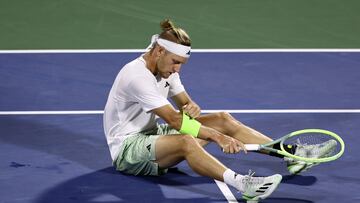 Alejandro Davidovich , durante su partido contra Daniil Medvedev en Dubái.