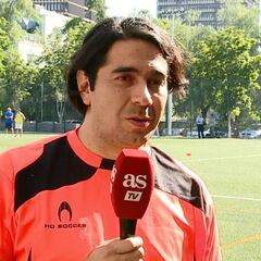 La historia del gran amigo chileno de Hoyos que triunfa en Europa