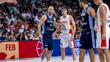 Juan Núñez, junto a Nick Calathes, en el amistoso España-Grecia del pasado 11 de agosto.