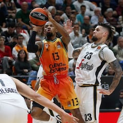 El Valencia ejecuta la cláusula para rescindir el contrato de Evans