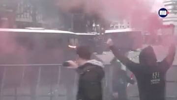 Esto da miedo: ultras del Feyenoord contra la policía