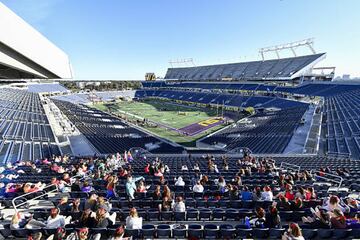 Camping WorldStadium, capacidad para 65mil aficionados.