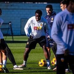 Sonrisas y lágrimas en Paterna