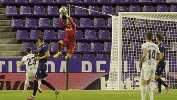 01/07/20 PARTIDO PRIMERA DIVISION 
 CORONAVIRUS COVID19 
 VALLADOLID - LEVANTE 
 AITOR FERNANDEZ WALDO