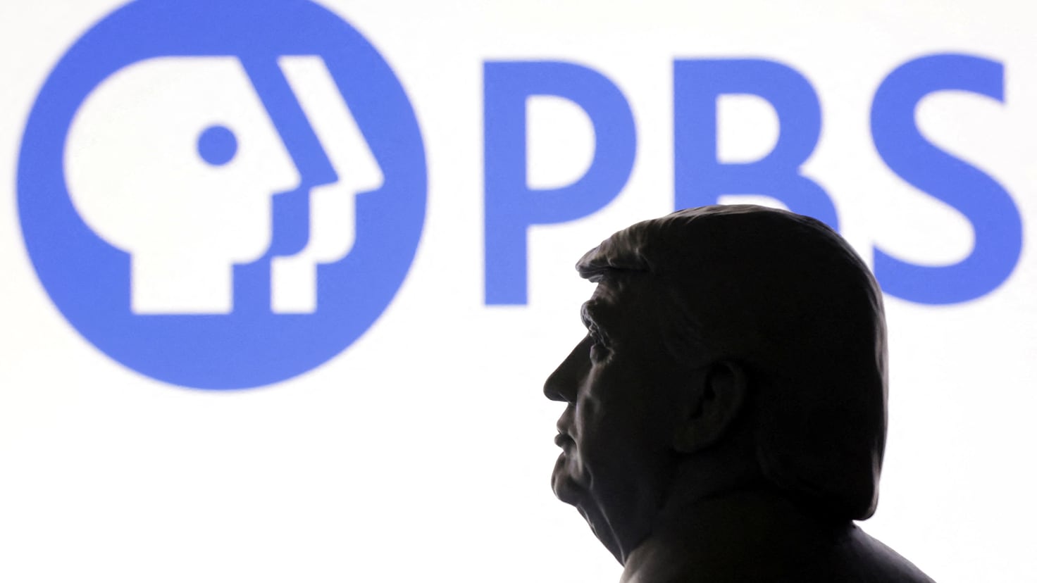 ¿Adiós a PBS y NPR? Trump busca eliminar a los medios que difunden 'propaganda radical y despertada'