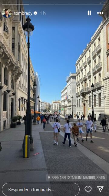 Imagen de Tom Brady frente a la Puerta del Sol de Madrid.