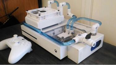 Crean una sorprendente Xbox One S con refrigeración líquida