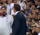 La desafiante mirada del Mono Burgos a Lopetegui en el derbi