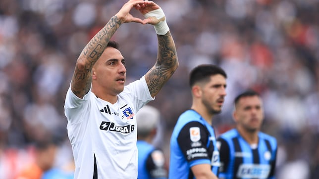 Correa anotó un doblete y salvó una nueva derrota de Colo Colo