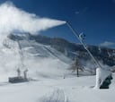 Seis estaciones de esquí abrirán ya esta semana en España