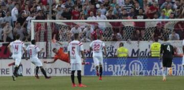 Bacca descontó ante Real Madrid y completó 20 goles en la Liga BBVA.