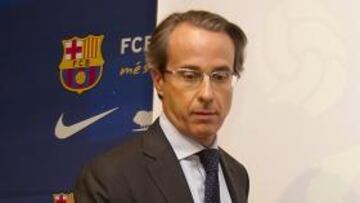 <b>CLARO. </b>Faus, ayer, a su llegada a la sala de prensa del Camp Nou.