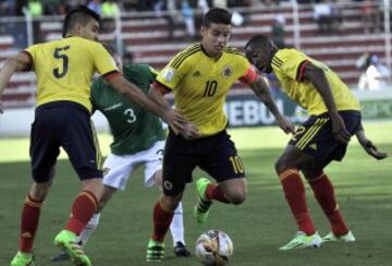 James cambia los pitos del Bernabéu por partidazo en La Paz