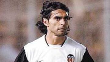 <b>VALORADO.</B> El Madrid le ve como un auténtico galáctico de la defensa