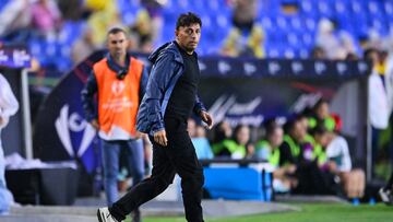 Angel Villacampa head coach of America during the semi-finals match between America and Gotham FC as part of the Concacaf W Champions Cup at Universitario Stadium on May 21, 2025 in Monterrey, Nuevo Leon, Mexico.