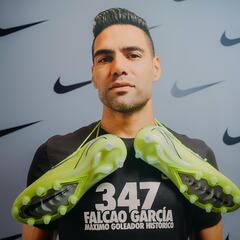 El homenaje de Nike a Falcao por su gol 347