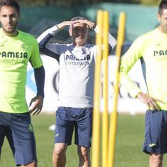 Escribá: "La Real es uno de los equipos fuertes de esta Liga"