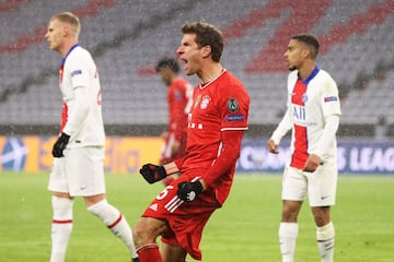 2-2. Thomas Müller celebró el segundo gol.