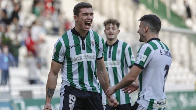 Adrián Fuentes regresa a El Arcángel