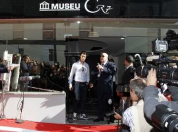 Cristiano Ronaldo inauguró en su tierra natal, Madeira, el museo que da forma a toda su trayectoria profesional.