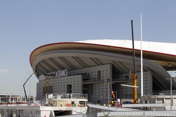 Terminan la colocación del letrero Wanda Metropolitano.