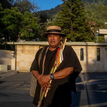 Líder indígena y sin experiencia en lo público: así es Alfredo Acosta Zapata, nuevo ministro de Igualdad