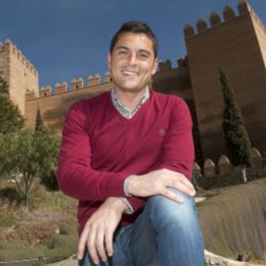 Un león con el orgullo herido sale a cazar al Mediterráneo