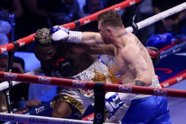 ‘Canelo’ Álvarez is undisputed champ once more: these were the keys to his win over Scull