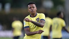 Ecuador baila con Arroyo