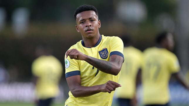 Ecuador baila con Arroyo