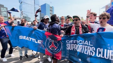 Afición del PSG en Seattle llega al Lumen Field para apoyar al equipo parisino