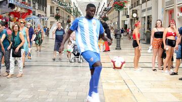 Alfred N’Diaye dará mucha fuerza y presencia al centro del campo del Málaga.