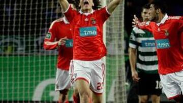 <b>GOL. </b>David Luiz marcó anoche el primer gol del Benfica en las semifinales de la Copa ante el Sporting.