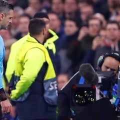 La IFAB aconseja eliminar del VAR el "todo ok, José Luis"