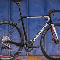 Así funciona el revolucionario monoplato para la bicicleta de carretera