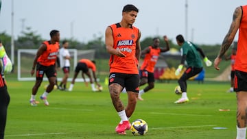 Último entrenamiento: Colombia afina detalles para enfrentar a Perú