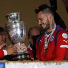 Pinilla: "Creo que tengo mucho por entregar todavía a La Roja"