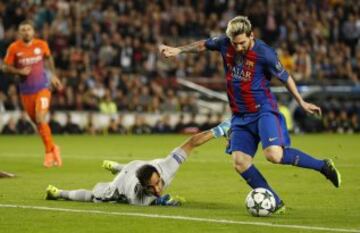 La Pulga es el m¨¢ximo goleador de la Historia de la Liga y de la selecci¨®n argentina. M¨¢ximo goleador en una liga (50 goles). 5 Balones de Oro y 5 Botas de Oro.