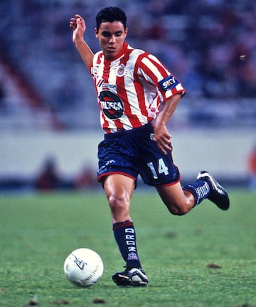 Bravo tuvo grandes años en en Chivas, fue campeón en 2006, en 2008 saltó a Europa con La Coruña, pero su paso fue discreto.

Regresó a México en 2009, tuvo una segunda etapa en Chivas en ese mismo año y un año después llegó al Sporting Kansas City de la MLS.