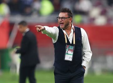 Mohamed dio indicaciones durante prácticamente todo el partido, pues vivió el encuentro de una manera muy intensa