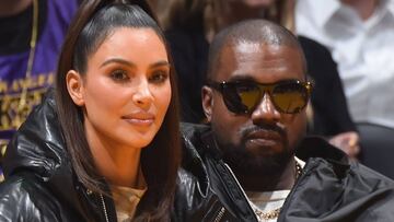 Kim KArdashian y Kanye West en el partido de Los Angeles Lakers vs. Cleveland Cavaliers en el Staples Center, California. Enero 13, 2020.