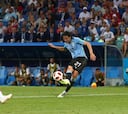Cavani clasifica a Uruguay a los cuartos de final