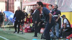 Viaja de Qatar a Chile para volver a dirigir en Primera: Ñublense ya tiene DT