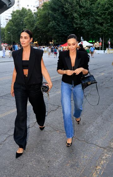 Vicky y Rocío Martín Berrocal asisten al concierto de Luis Miguel en el estadio Santiago Bernabéu.