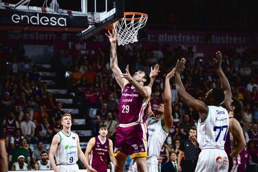 El Unicaja saca el rodillo en Lleida