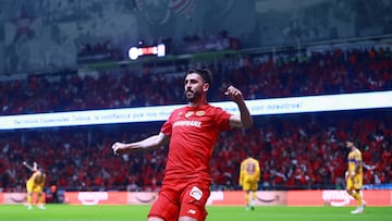Soccer Football - Liga MX - Final - Second Leg - Toluca v Tigres UANL - Estadio Nemesio Diez, Toluca, Mexico - December 14, 2025 Toluca's Paulinho celebrates scoring their second goal REUTERS/Eloisa Sanchez