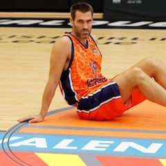 San Emeterio: "Por nombres, este es el mejor Valencia Basket"