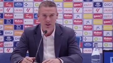 Las incendiarias palabras de Carrión en su regreso al Oviedo: no han gustado ni a su afición