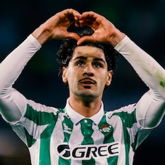 Betis veut fermer un autre pivot avant de vendre à Johnny