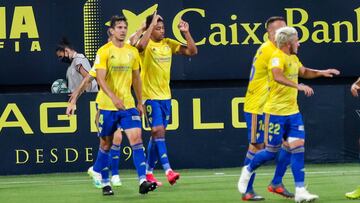 Overbooking en la delantera del C¨¢diz